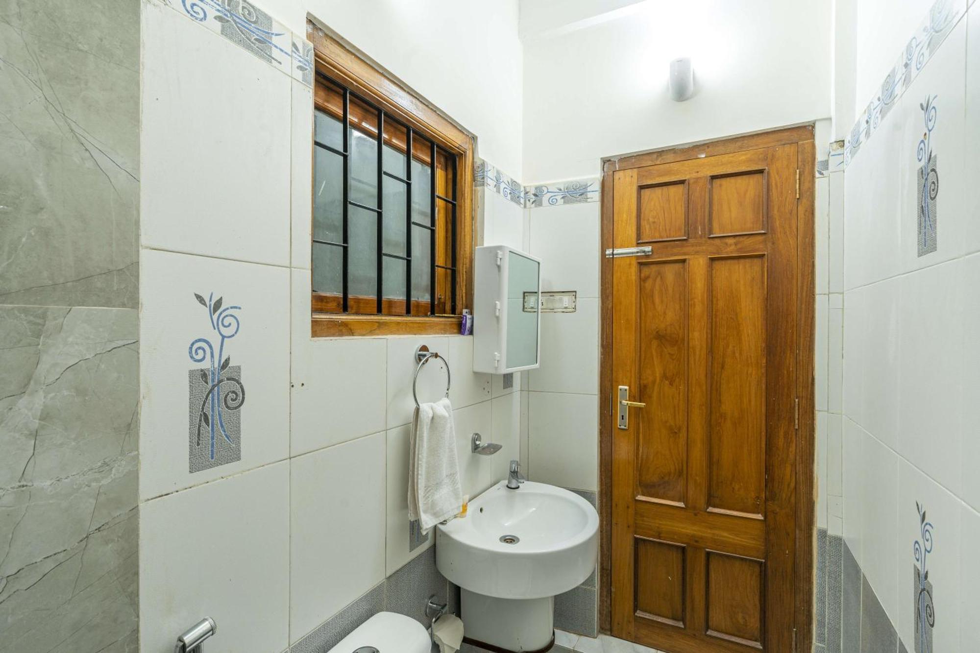 Zostel Shillong Hostel Exterior photo